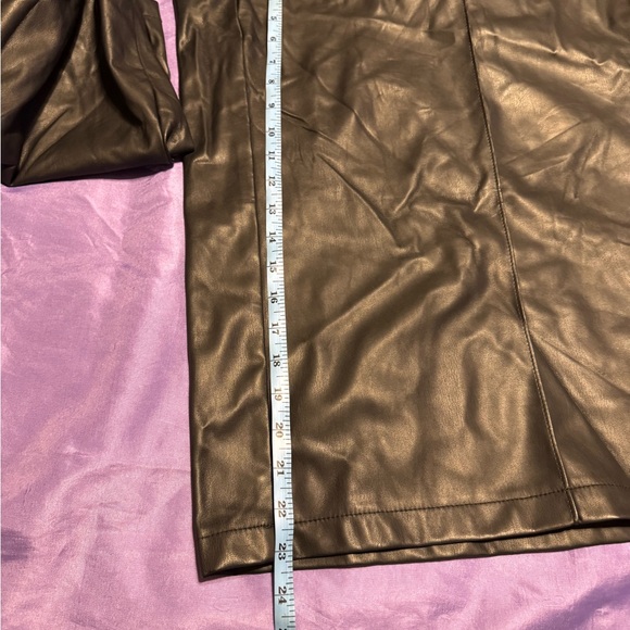 Lane Bryant Faux Leather Wide Legged Cropped Pants Culottes - Picture 7 of 8